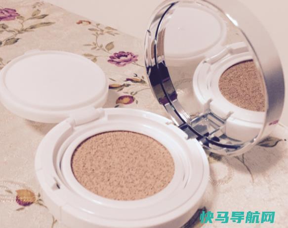 滋色气垫怎么样 持久遮瑕质地轻薄保湿提亮肤色